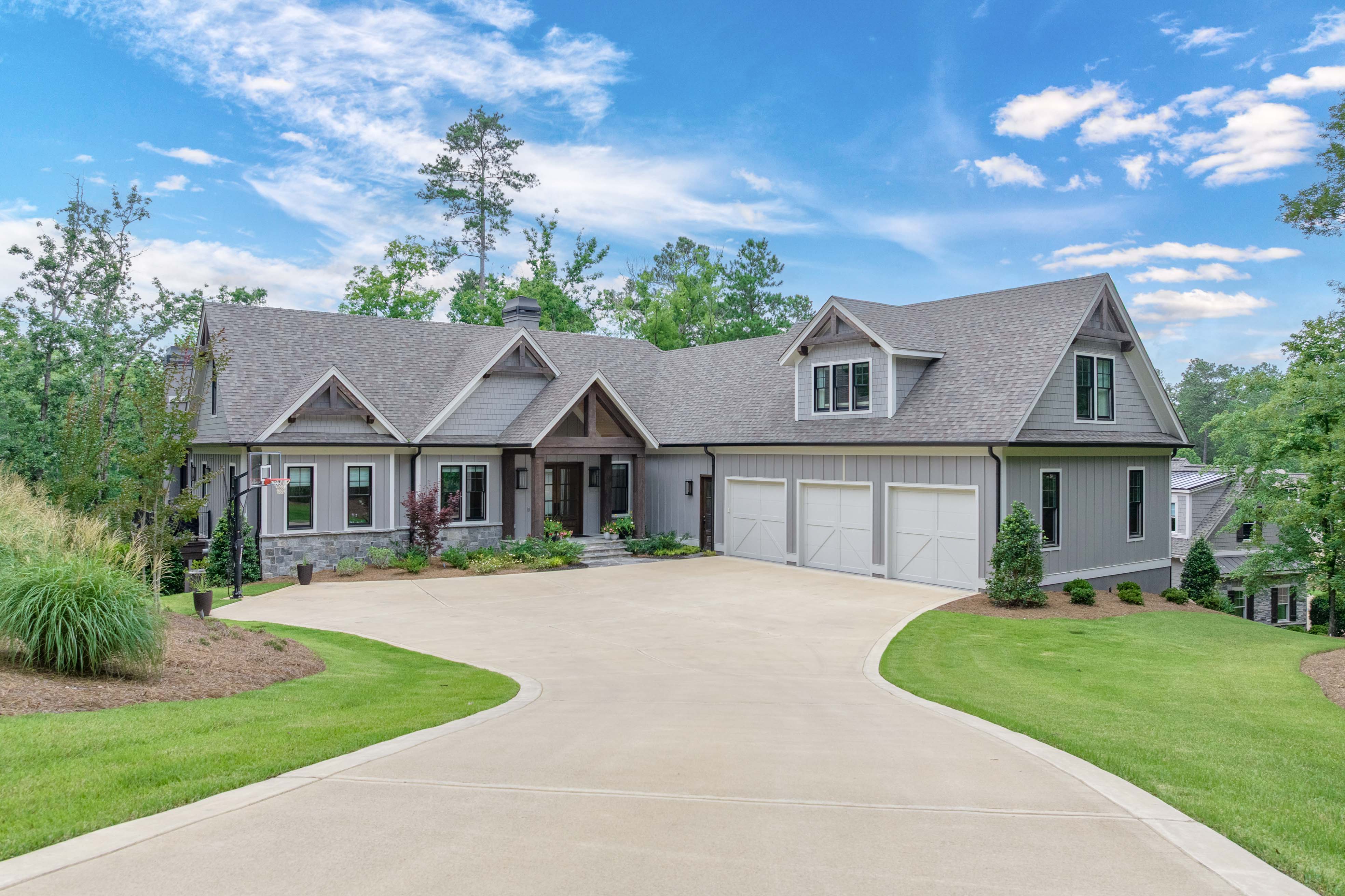 1070 Griffin Creek image 3